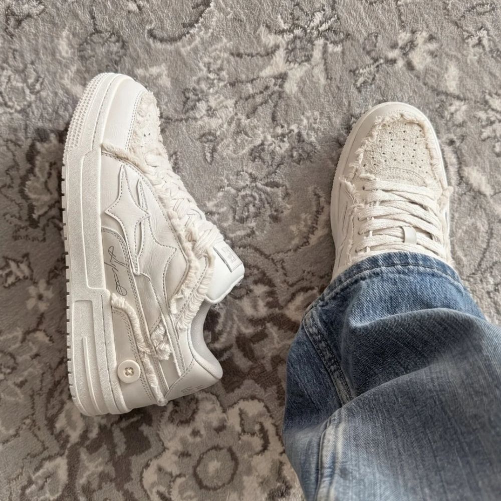 KB™ Shine Sneaker